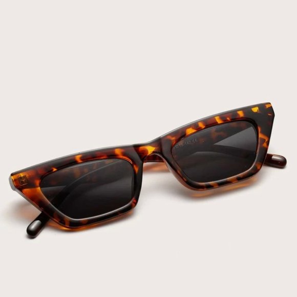 Flat Top Slim Tortoise Cat Eye Sunglasses NWT - Picture 5 of 11